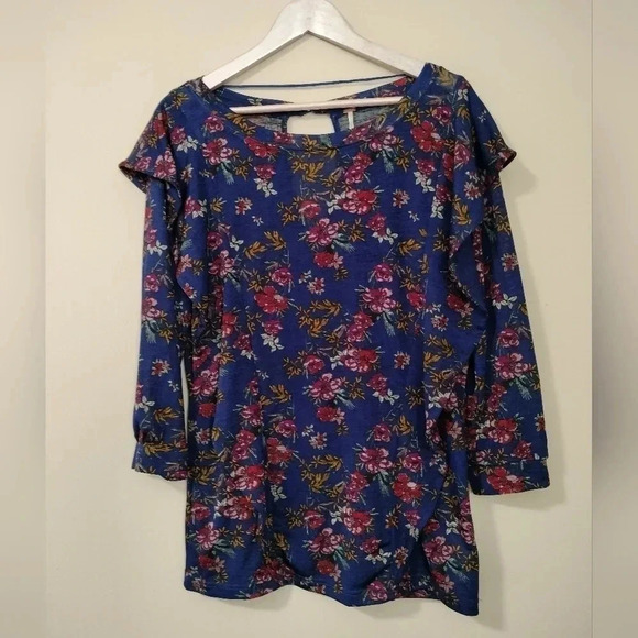 Free People Top Blue Floral Pattern Size Large Long Sleeves Ruffle Keyhole Back - Picture 2 of 9